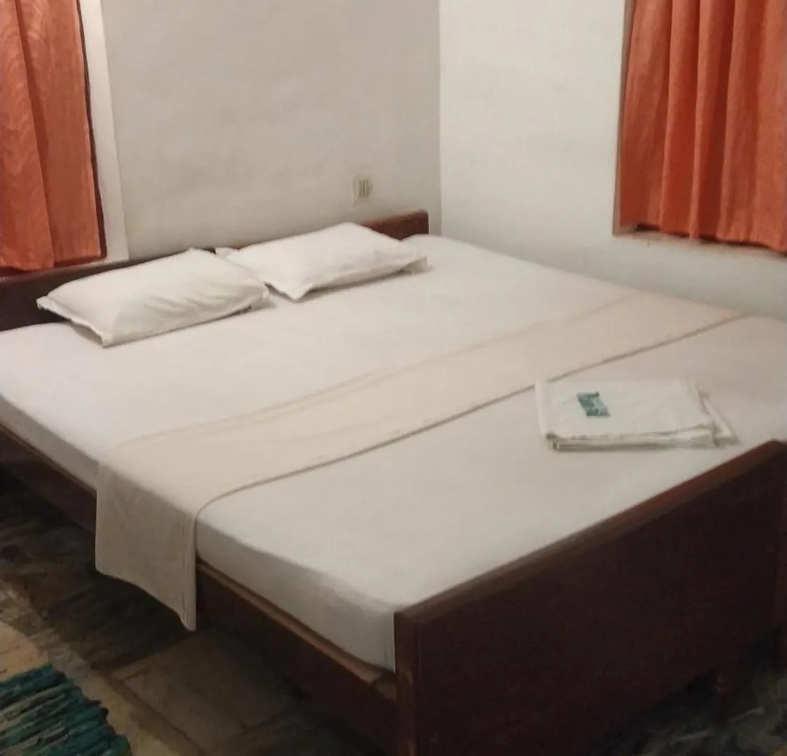 בית אירוח ורקלה Deauvill Home Stay