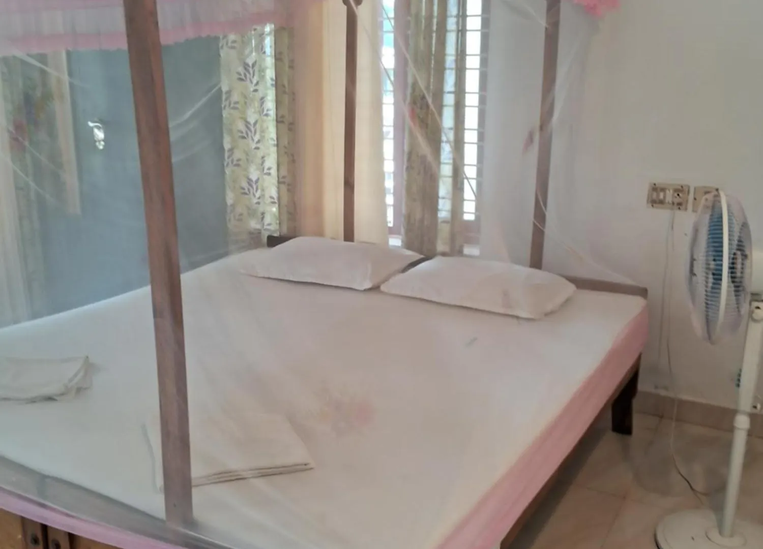 ורקלה Deauvill Home Stay